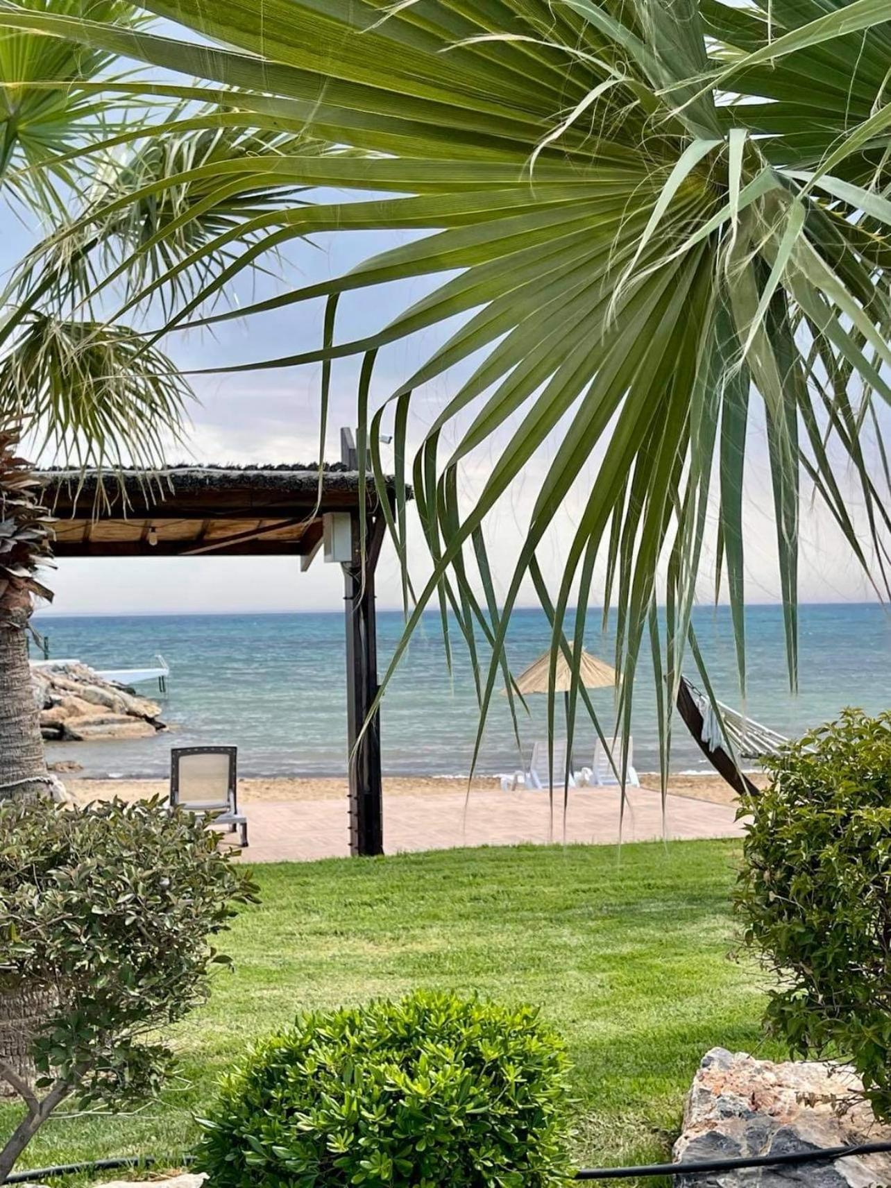Relaxing Penthouse Suites By The Sea Vokolidha Exterior photo