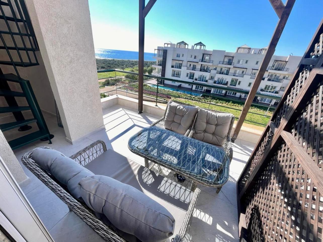 Relaxing Penthouse Suites By The Sea Vokolidha Exterior photo