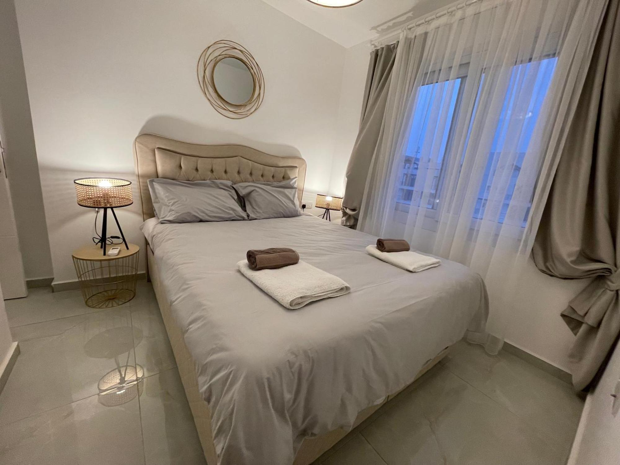 Relaxing Penthouse Suites By The Sea Vokolidha Exterior photo